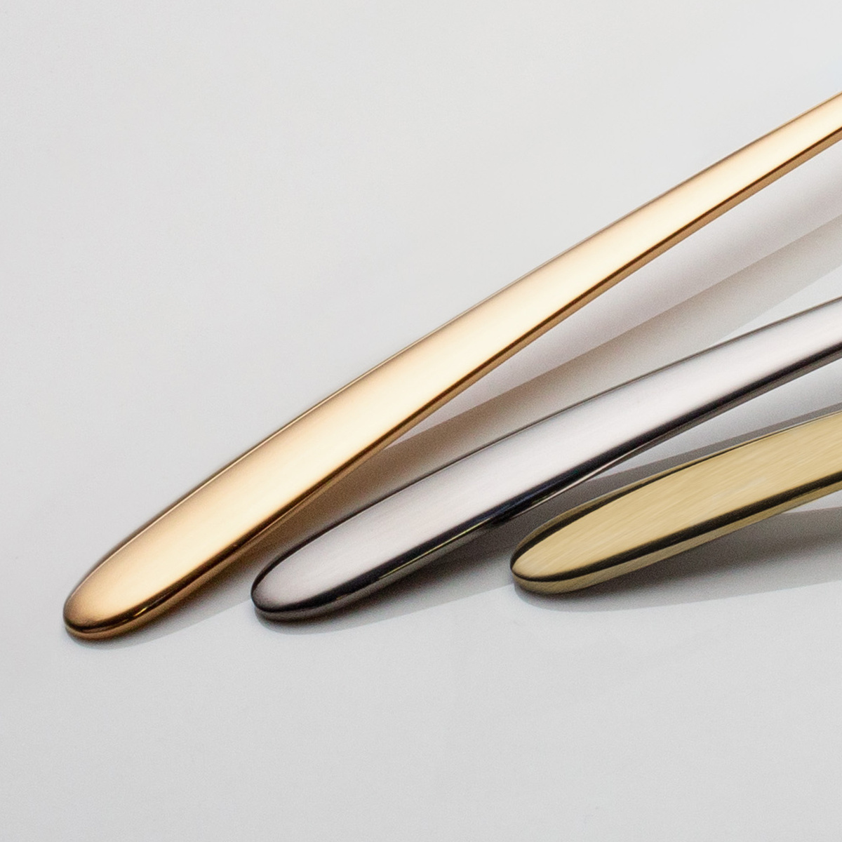 Cuillères à latte avec cœur champagne set 4 pièces – Love Cutlery