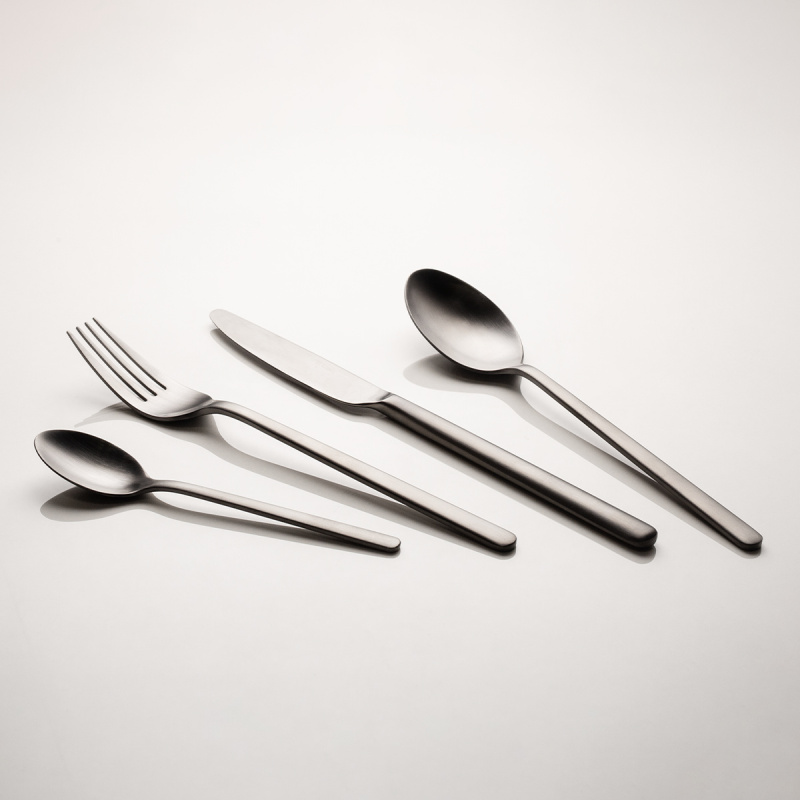 Set de couverts 16 pcs dans boîte souple small – Sofia PVD gris tout mat