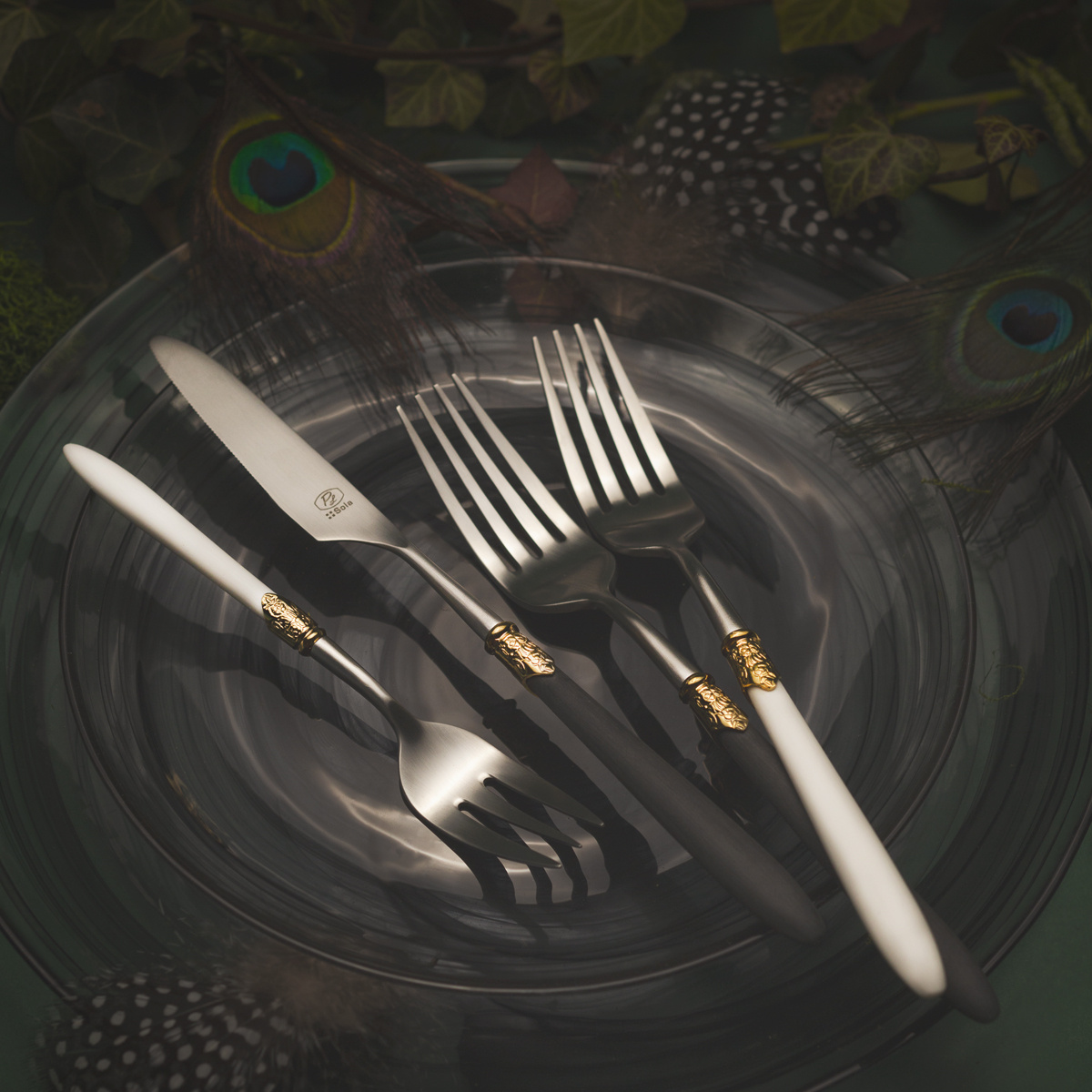Set de couverts 36 pcs – Gaya Exeter Gold Ring manche noir mat