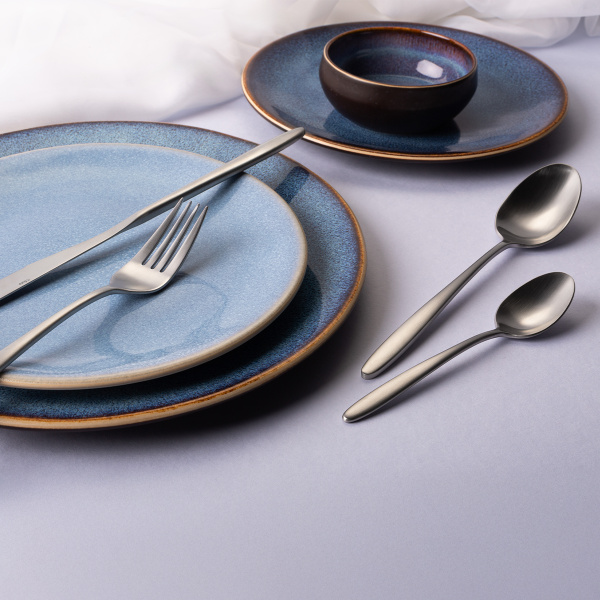 Set de couverts 16 pcs — Aurora mat
