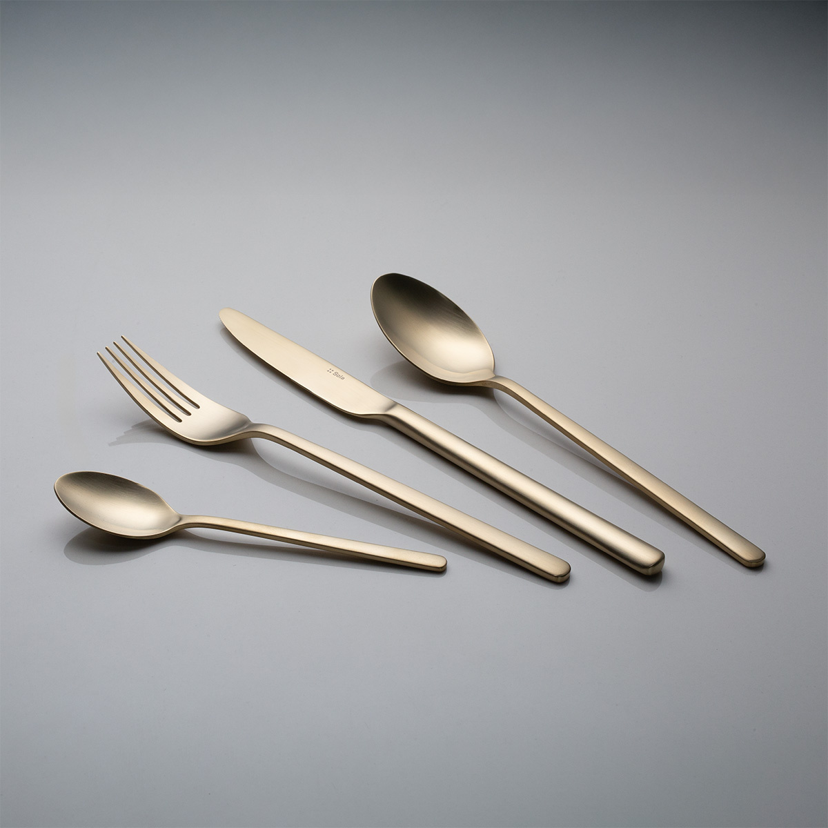 Set de couverts 16 pcs – Samara PVD Champagne noir matt