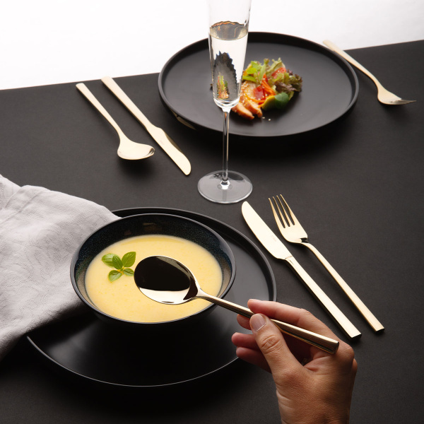 Ménagère 16 pièces – Living PVD Champagne polie