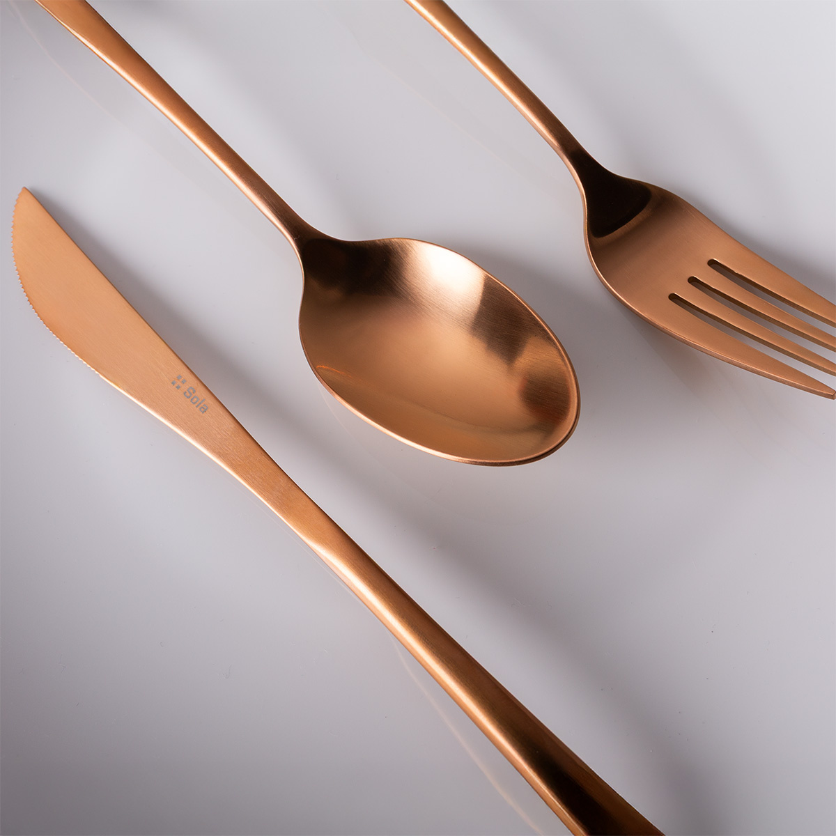 Ménagère 16 pièces Vivo rose gold | Sola