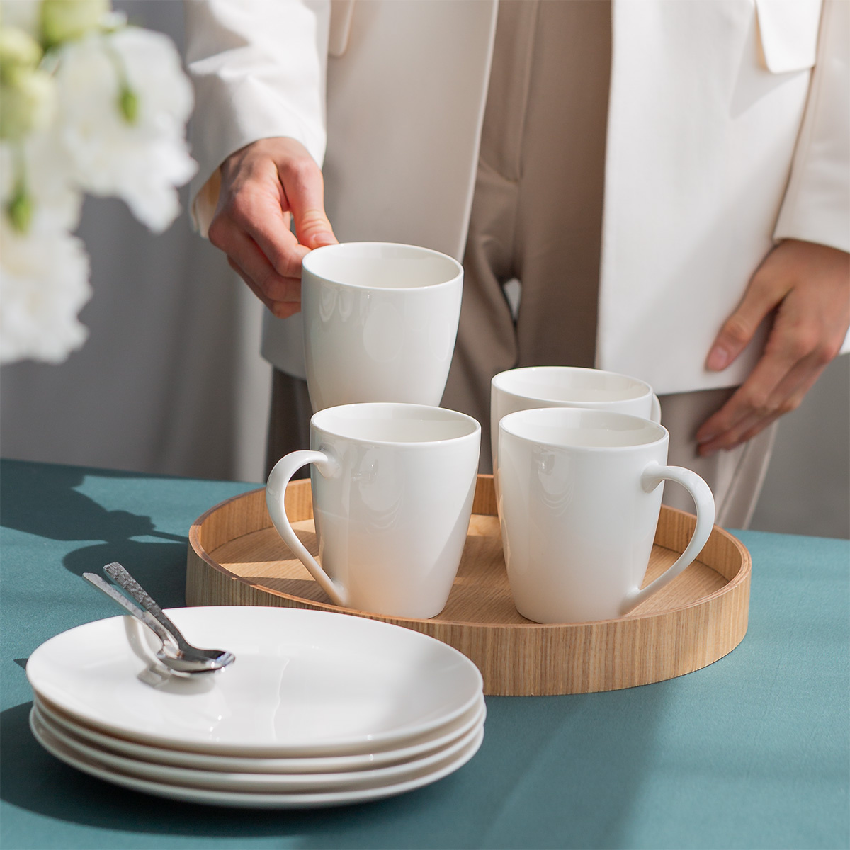 Service en porcelaine 28 pièces Flow blanc | Lunasol