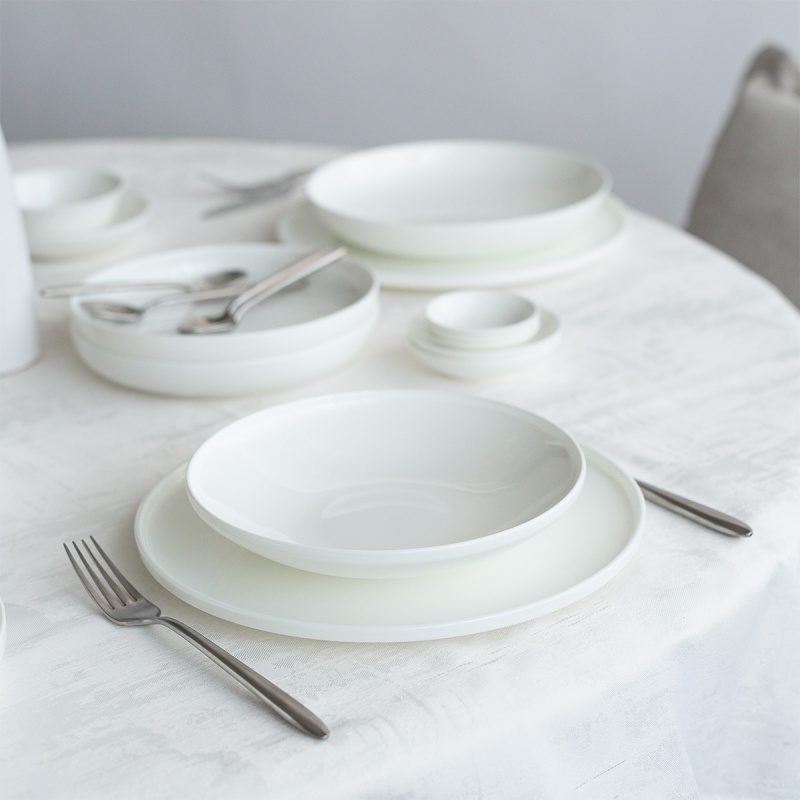 Assiette creuse 21 cm H : 4 cm – Premium Modern Platinum Line