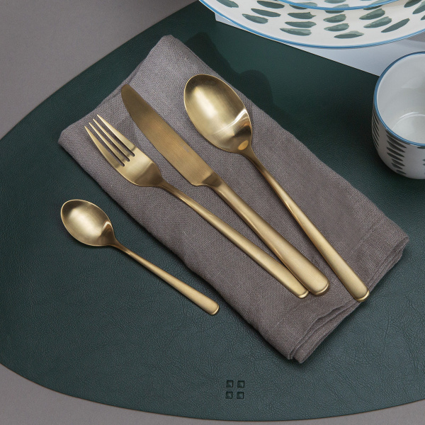 Set de table triangle en PVC vert 45 x 37 cm - Elements Ambiente
