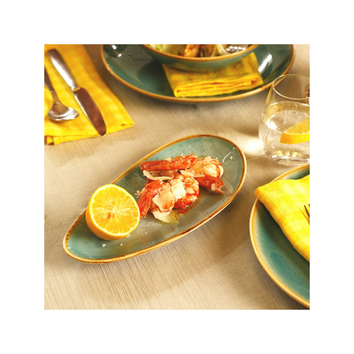 Assiette ovale Sand turquoise 25 cm – Gaya