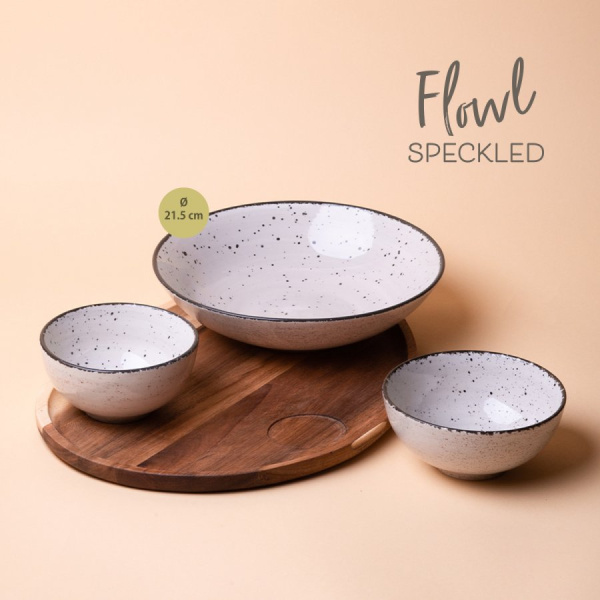 Ensemble de 4 tasses Flowl Gaya Atelier light grey speckled + Plateau Triangle en Acacia