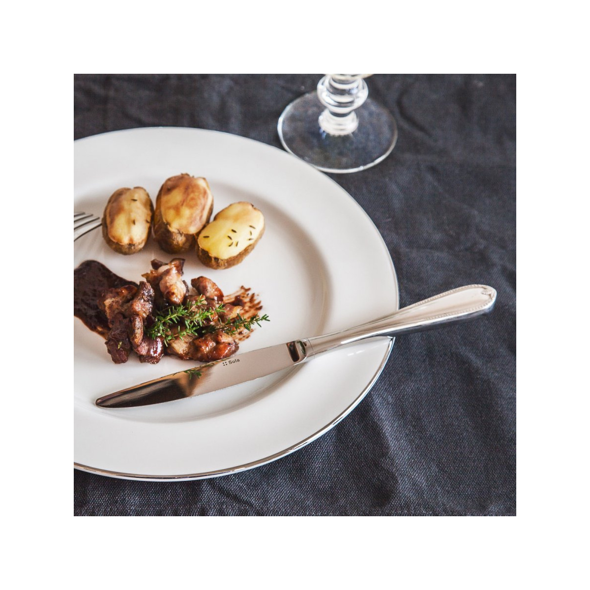Assiette plate élégante 28 cm - Premium Platinum Line
