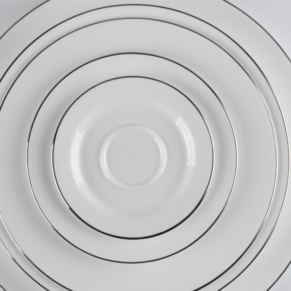 Service en porcelaine 52 pièces - Premium Platinum Line