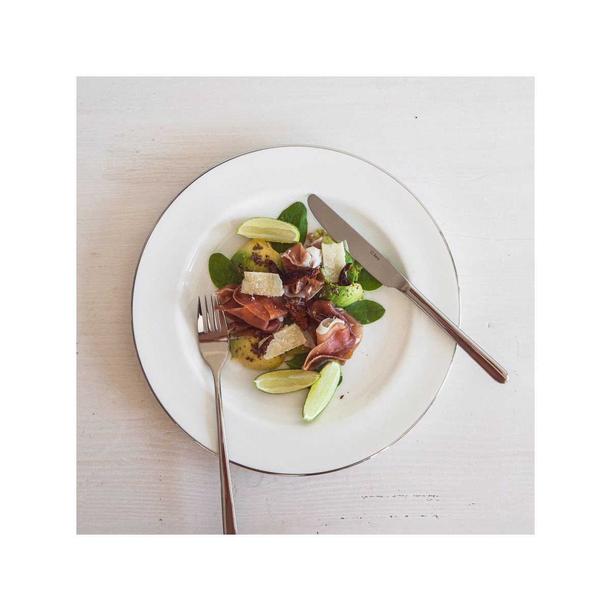 Assiette plate élégante 28 cm - Premium Platinum Line