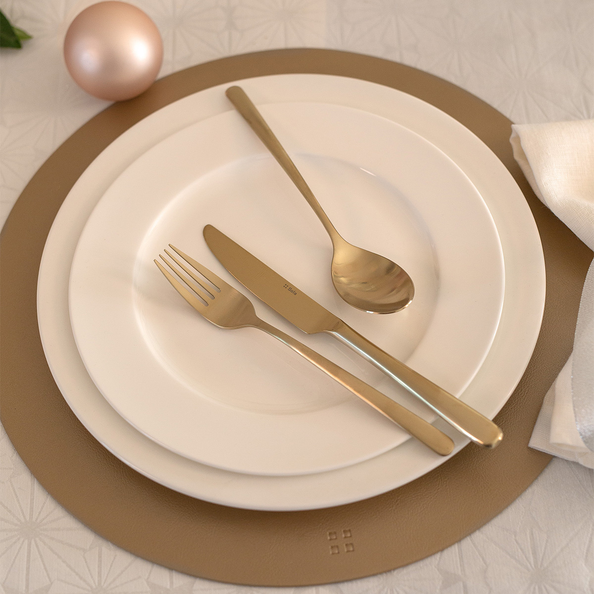 Set de couverts 24 pcs – Salamanca PVD Champagne entièrement mat