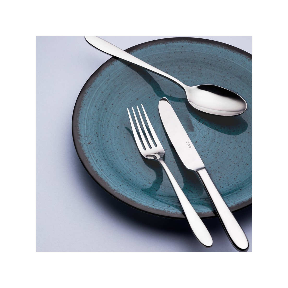 Assiette plate 21 cm bleue – Hotel Inn Chic colorée