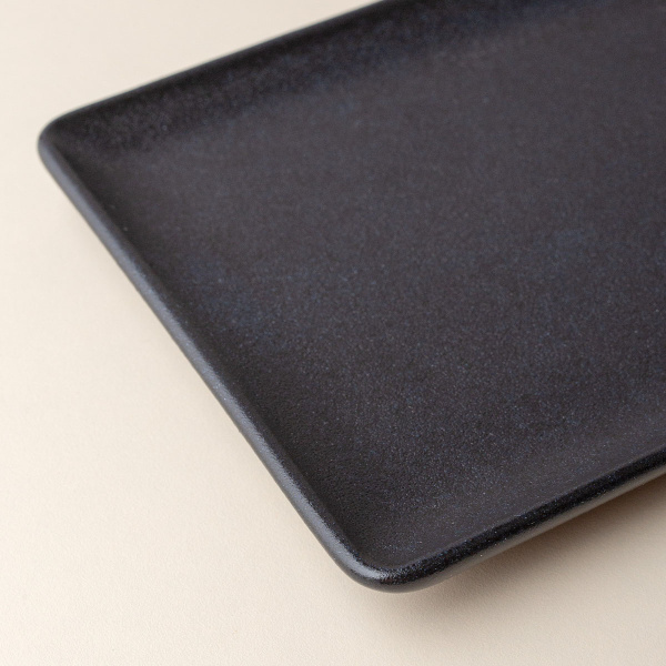 Assiette de service 24 x 13 cm – Basic noir mat