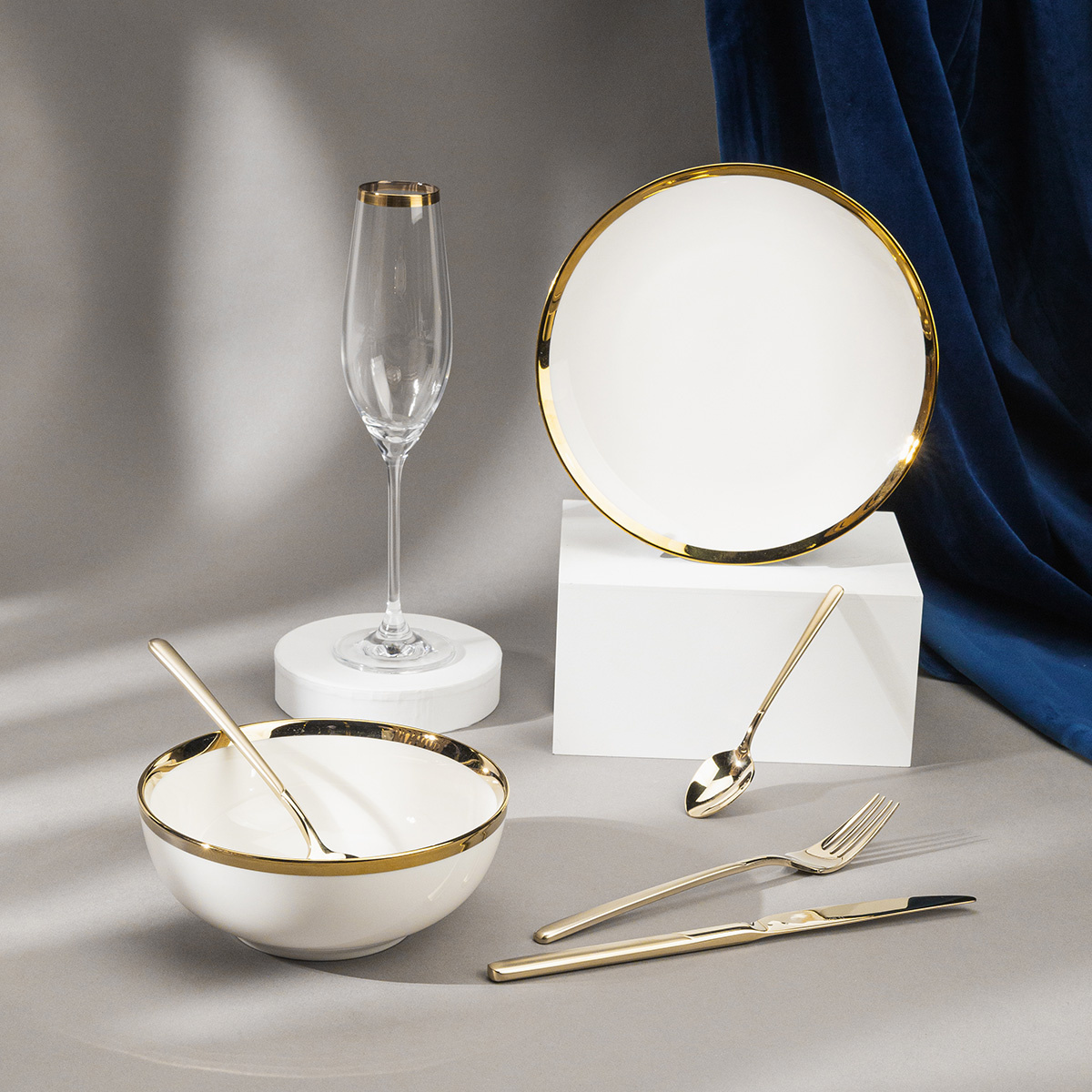 Assiette à dessert Coupe 20,5 cm, ensemble de 4 - FLOW Lunasol avec bordure dorée